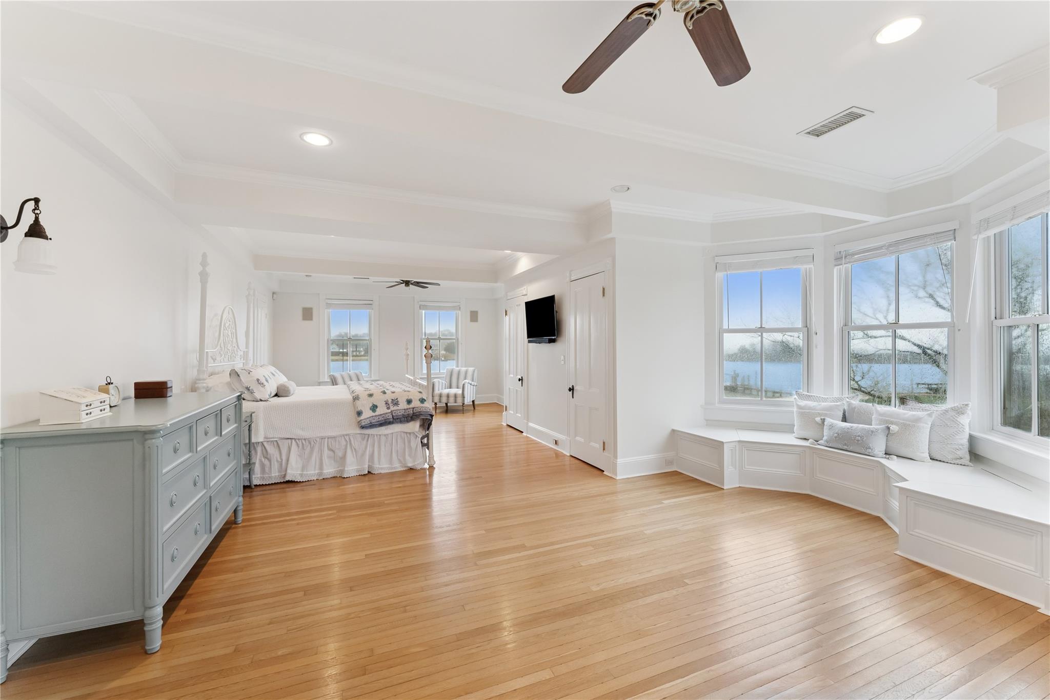 127 Senix Avenue, Center Moriches, New York image 15