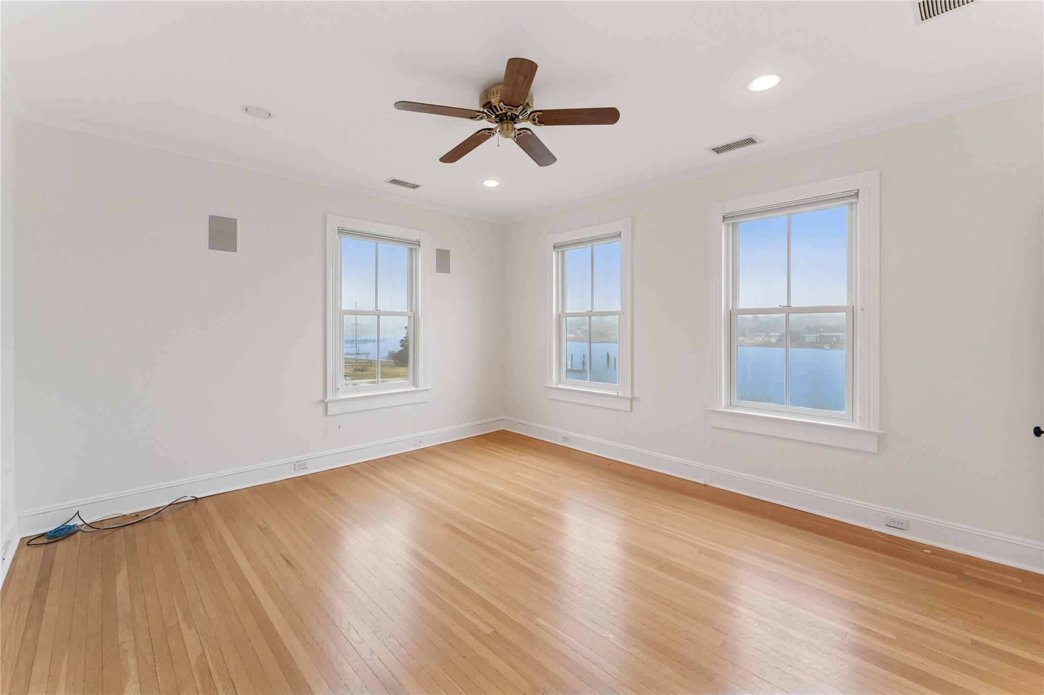 127 Senix Avenue, Center Moriches, New York image 28