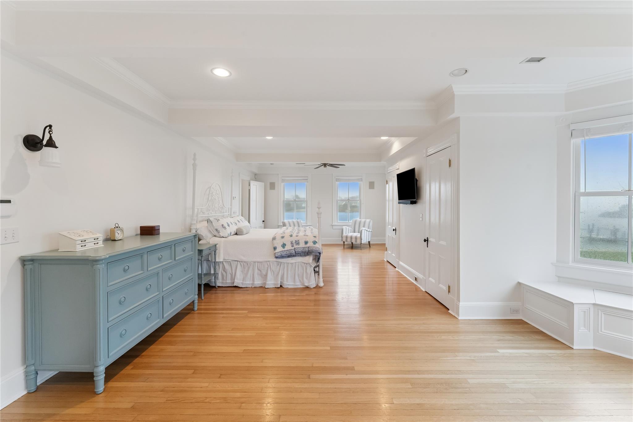 127 Senix Avenue, Center Moriches, New York image 16