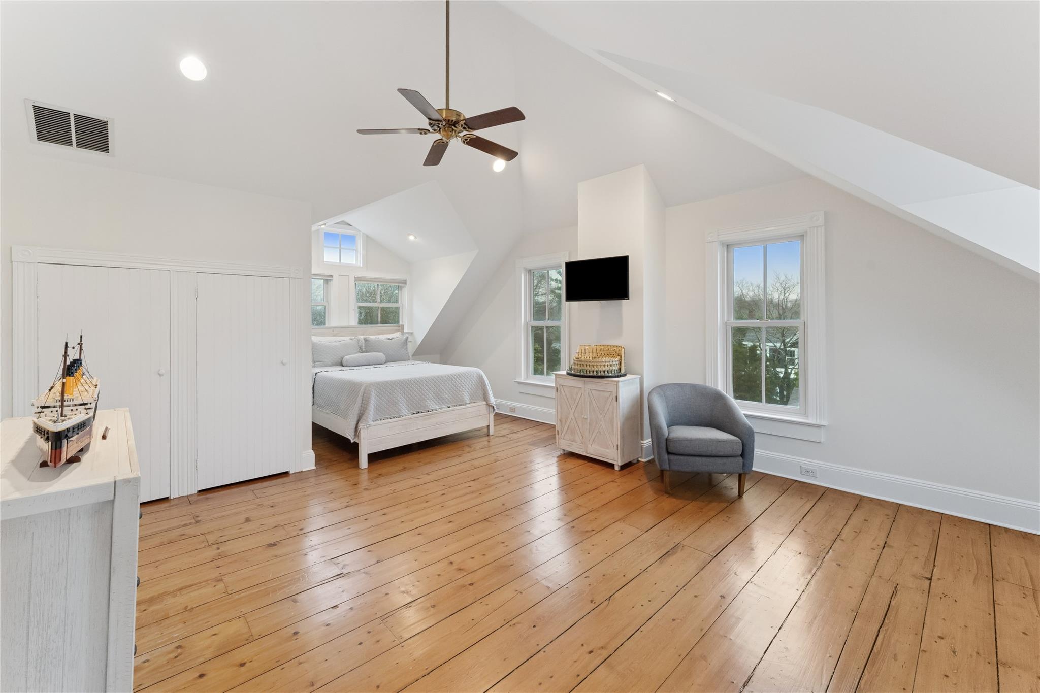 127 Senix Avenue, Center Moriches, New York image 25