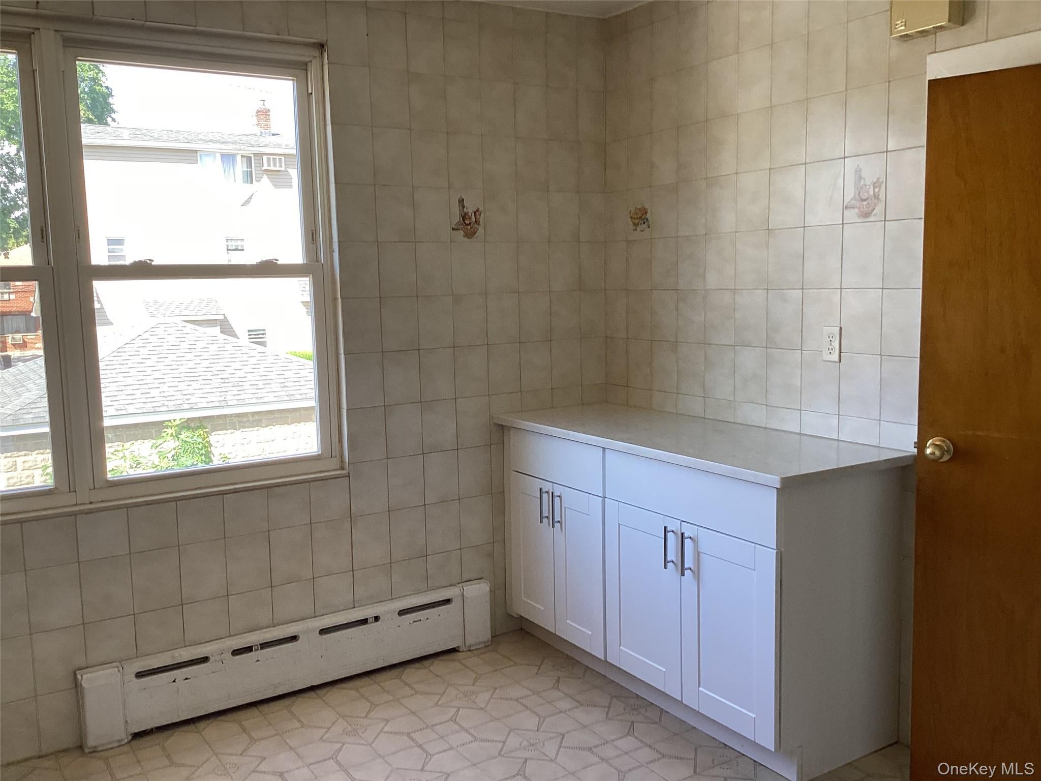 6124 169th Street - Photo 2