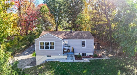 Photo of 636 Gidney Avenue, Balmville, NY 12550 (MLS # 1066372)