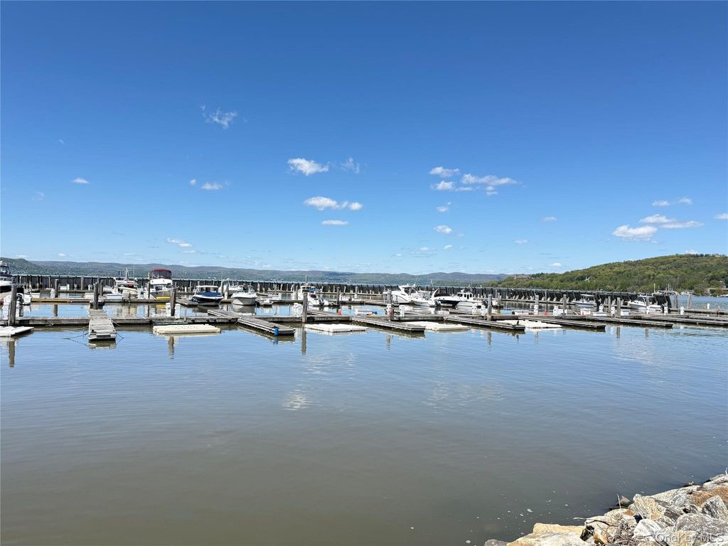 Photo of 28 Half Moon Bay, Croton-on-Hudson, NY 10520 (MLS # 994820)