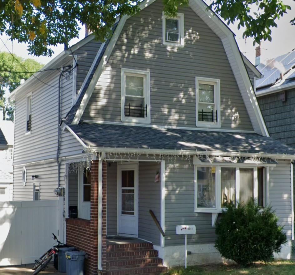 Rental Property at 134 Avenue, Ozone Park, Queens, NY - Bedrooms: 2 
Bathrooms: 2 
Rooms: 5  - $2,900 MO.
