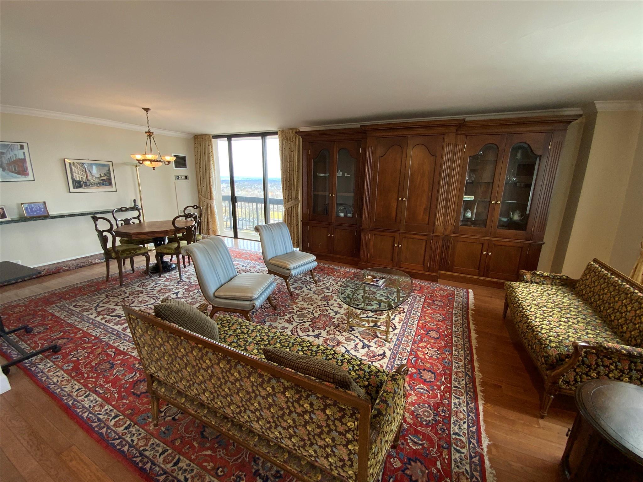 27010 Grand Central Parkway Pkwy #14E, Floral Park, New York image 4