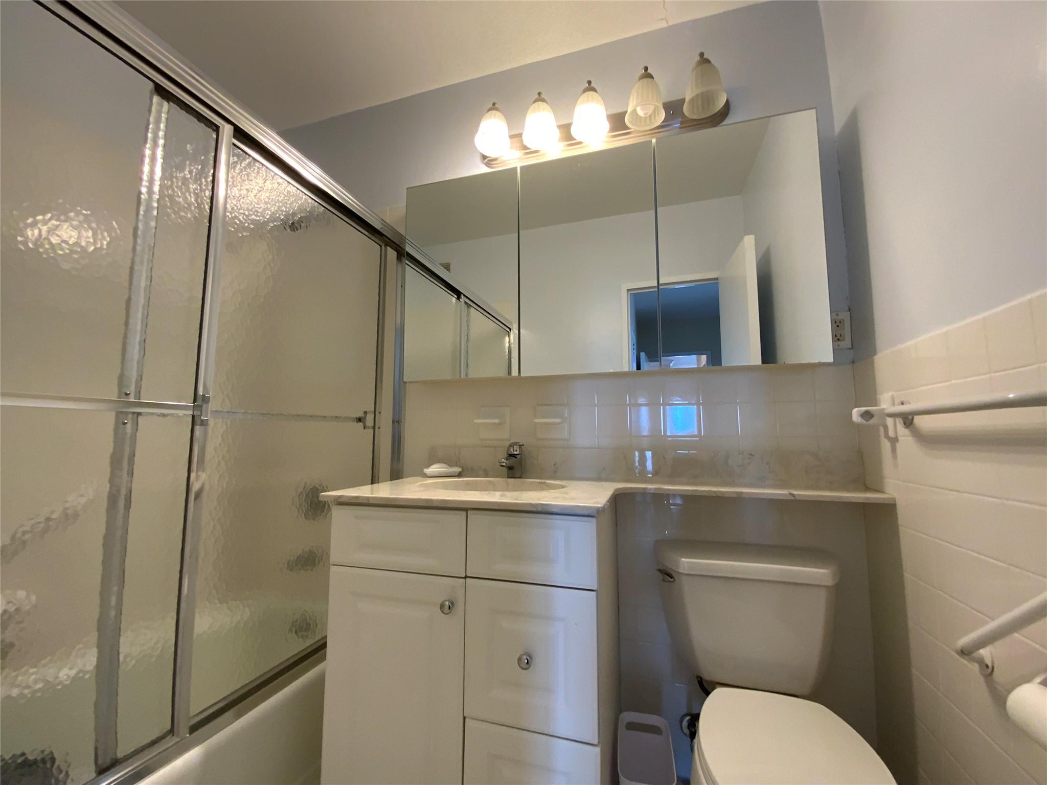 27010 Grand Central Parkway Pkwy #14E, Floral Park, New York image 17
