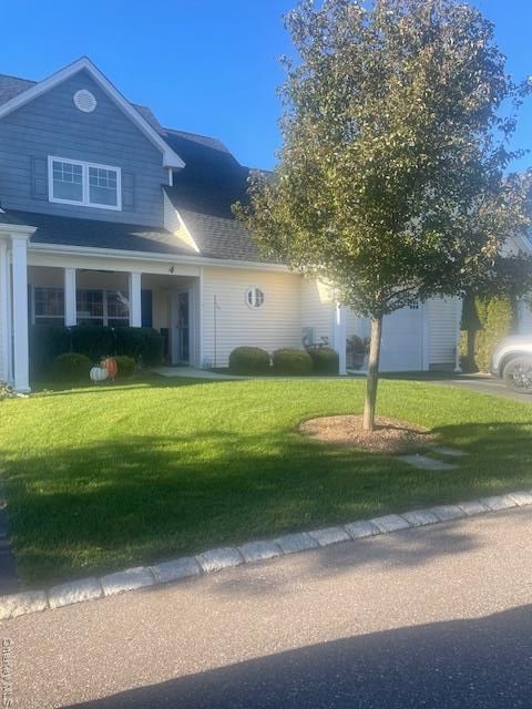 Photo of 4 Haverton Court, Riverhead, NY 11901 (MLS # 928263) Photo of 4 Haverton Court, Riverhead, NY 11901 (MLS # 928263)