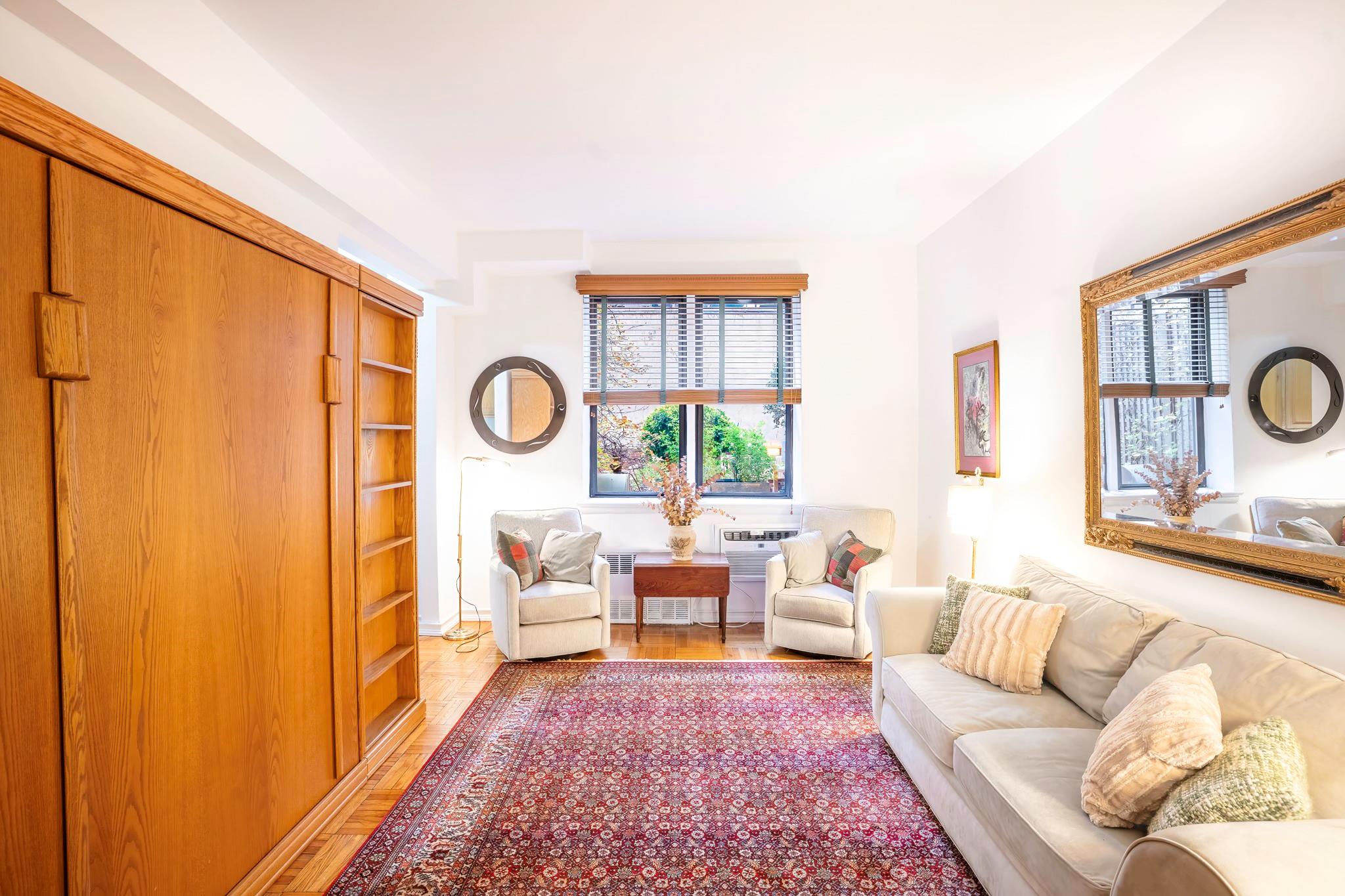350 Bleecker Street LA