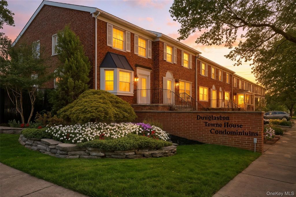 Photo of 6369 Douglaston Parkway #56, Douglaston, NY 11362 (MLS # 1002837)