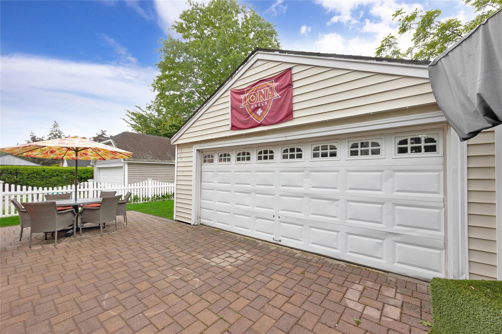 44 Geranium Avenue, Floral Park, New York image 10