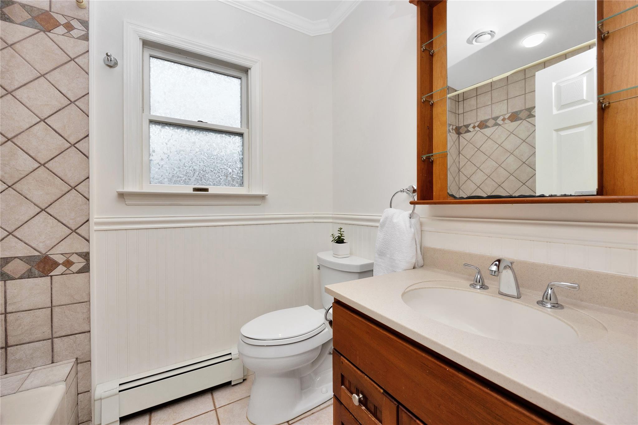 44 Geranium Avenue, Floral Park, New York image 28