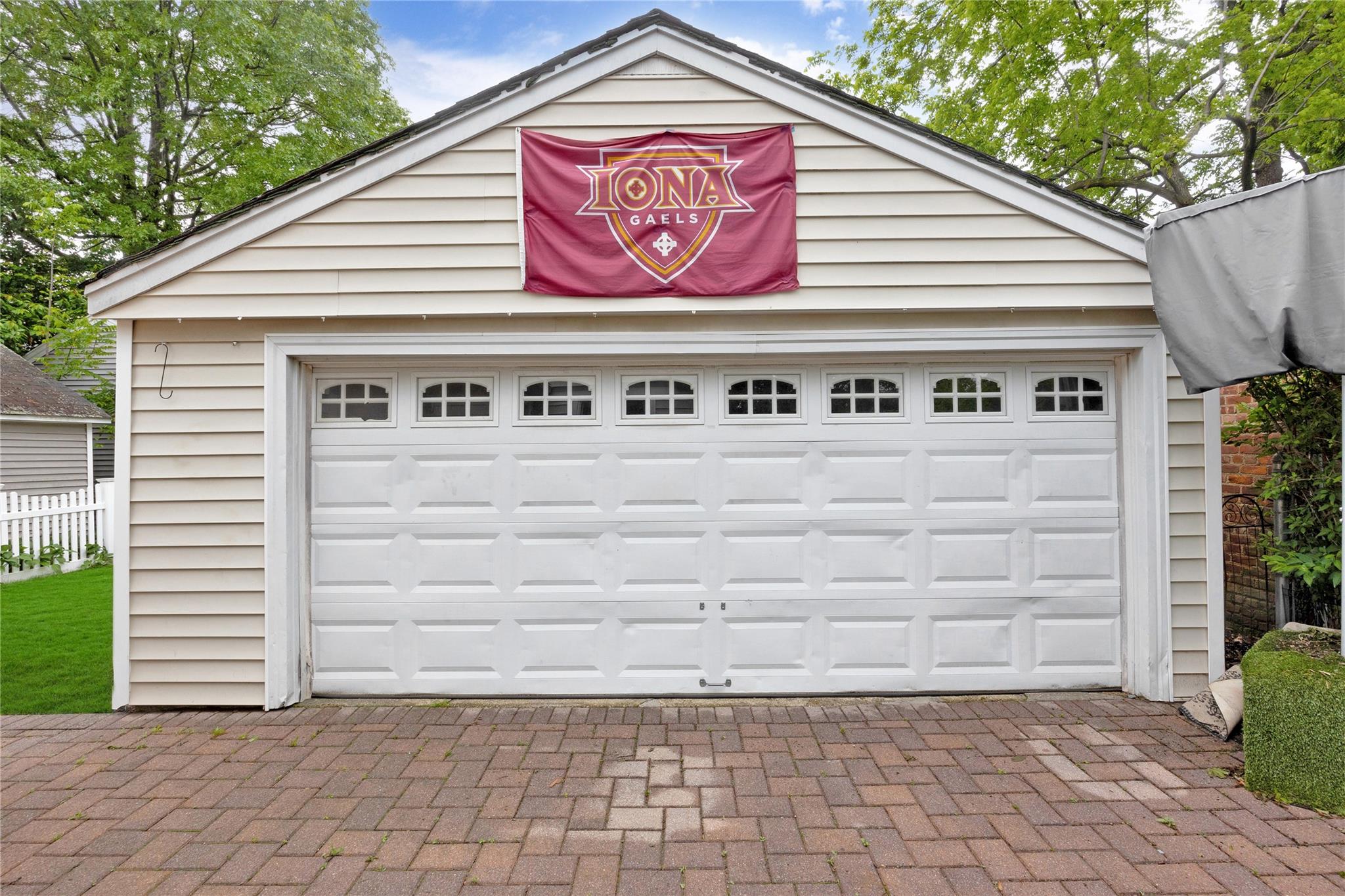 44 Geranium Avenue, Floral Park, New York image 9