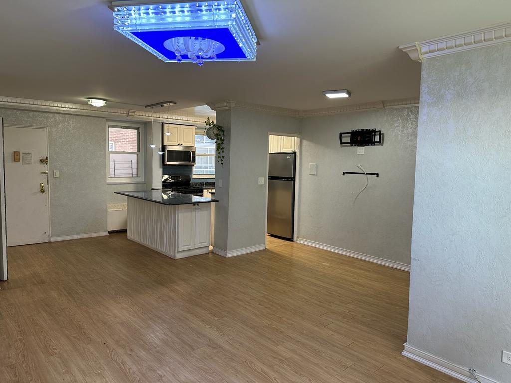 97-40 62 Drive 7J
