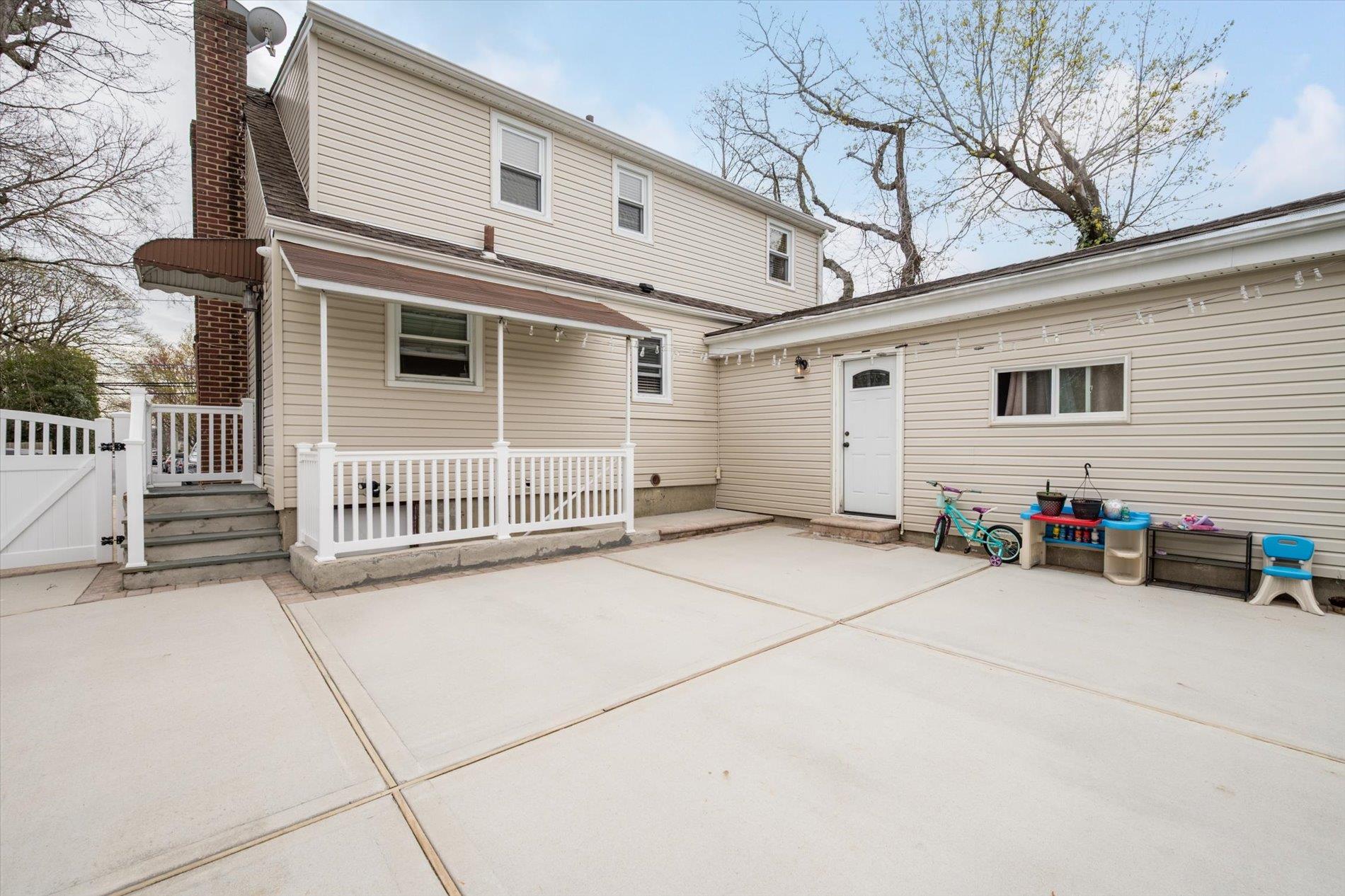 491 Secatogue Avenue, Farmingdale, New York image 33