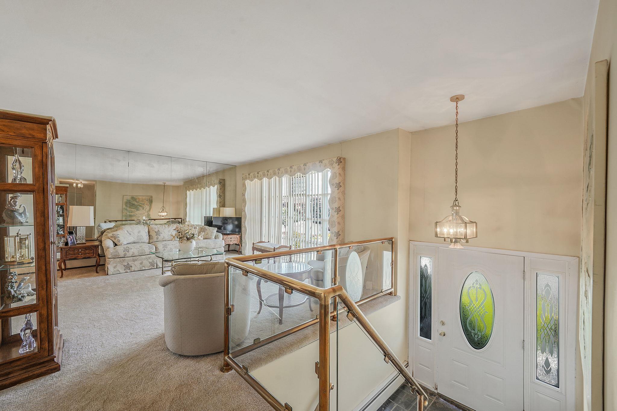 2740 Judith Drive, Bellmore, New York image 3