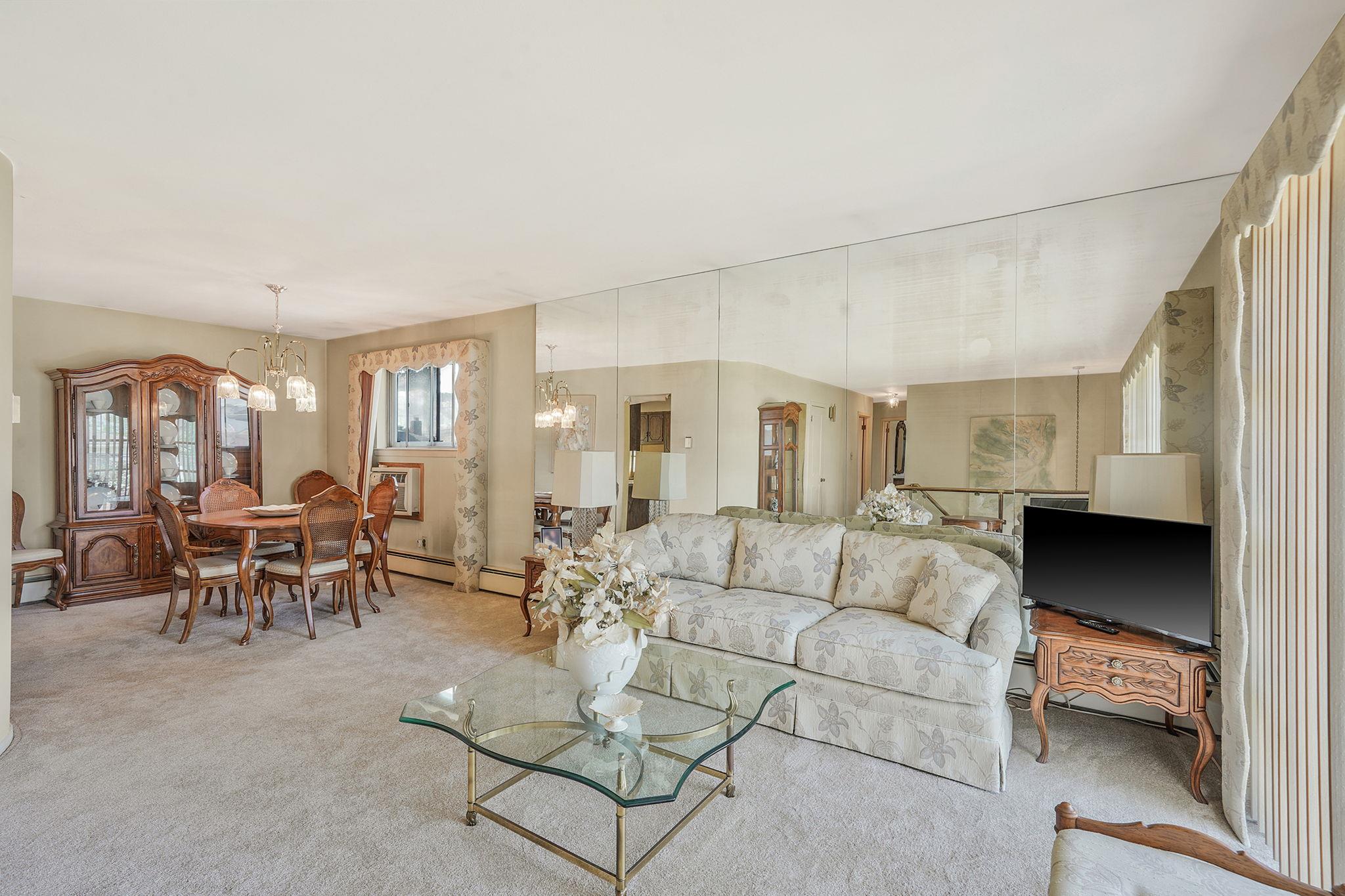2740 Judith Drive, Bellmore, New York image 4