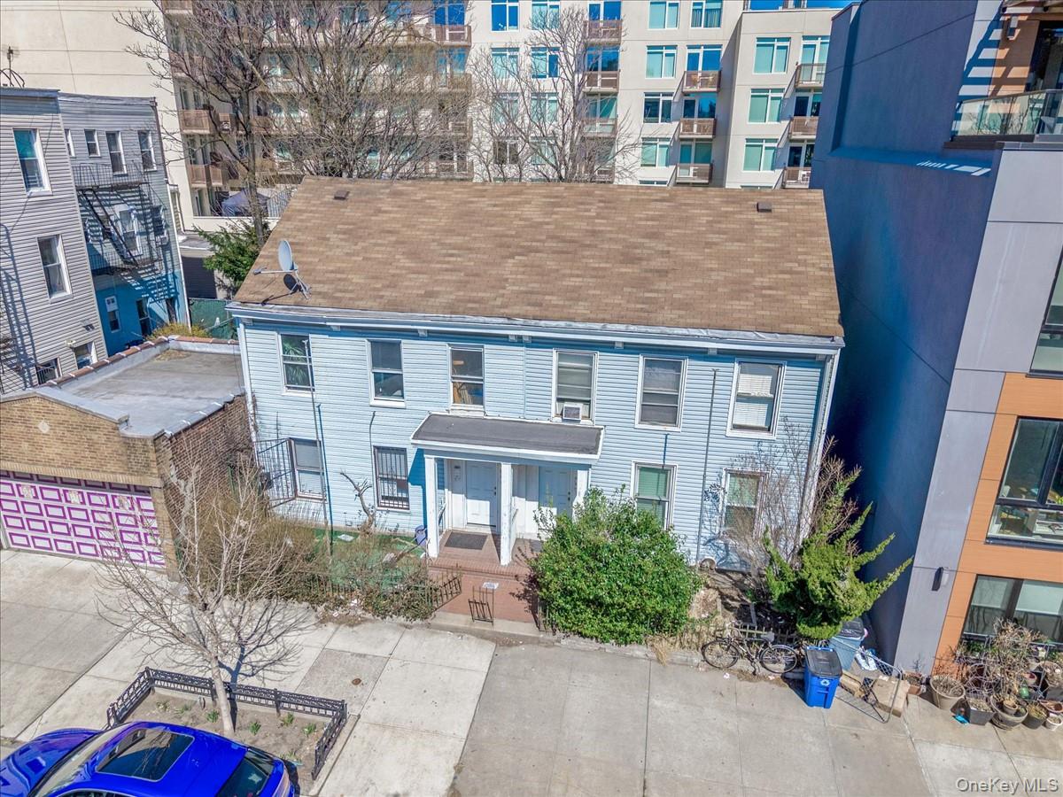 217-219 Devoe Street