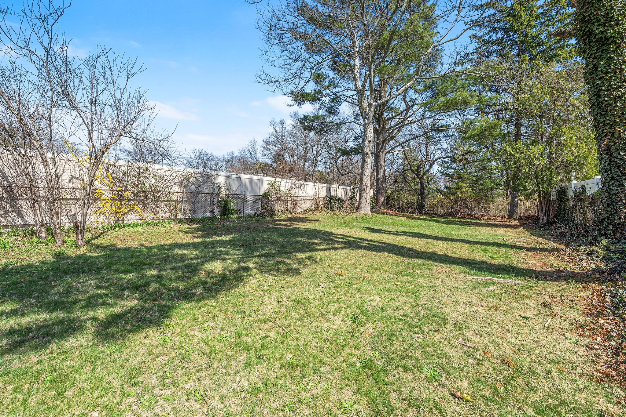 95 Hudson Avenue, Brentwood, New York image 19