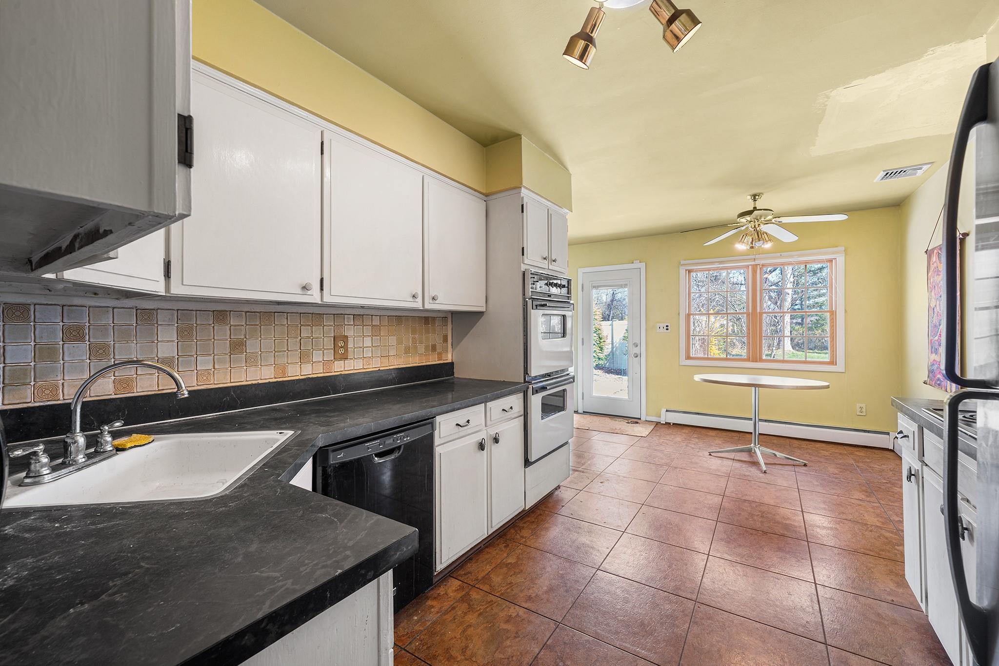 95 Hudson Avenue, Brentwood, New York image 7