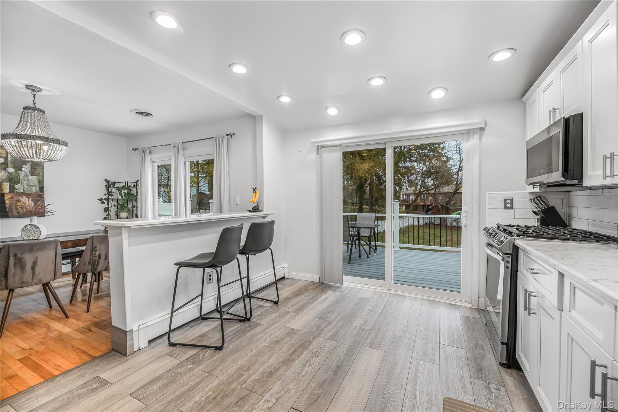 72 S Mary Francis Street