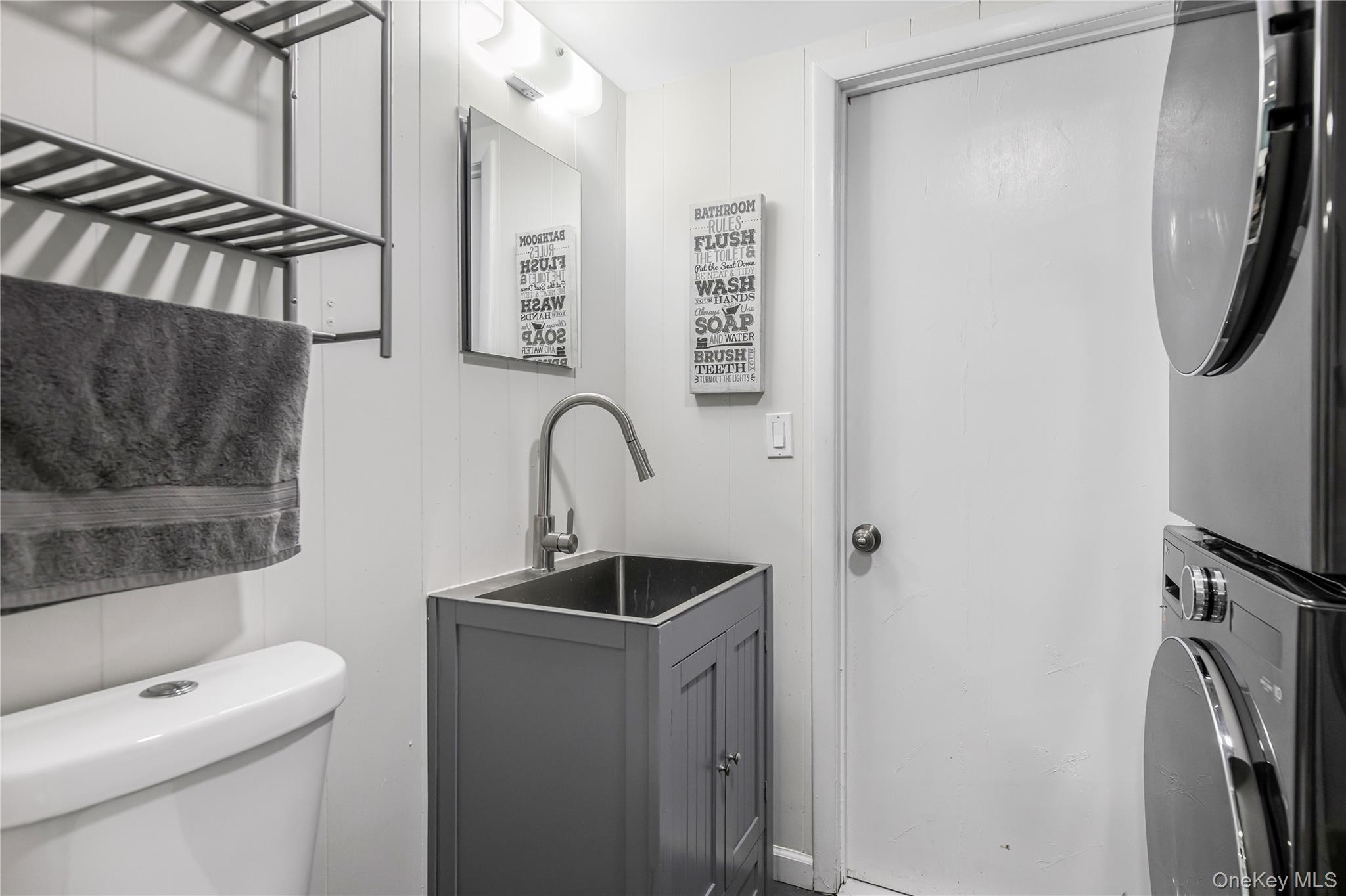 72 S Mary Francis Street