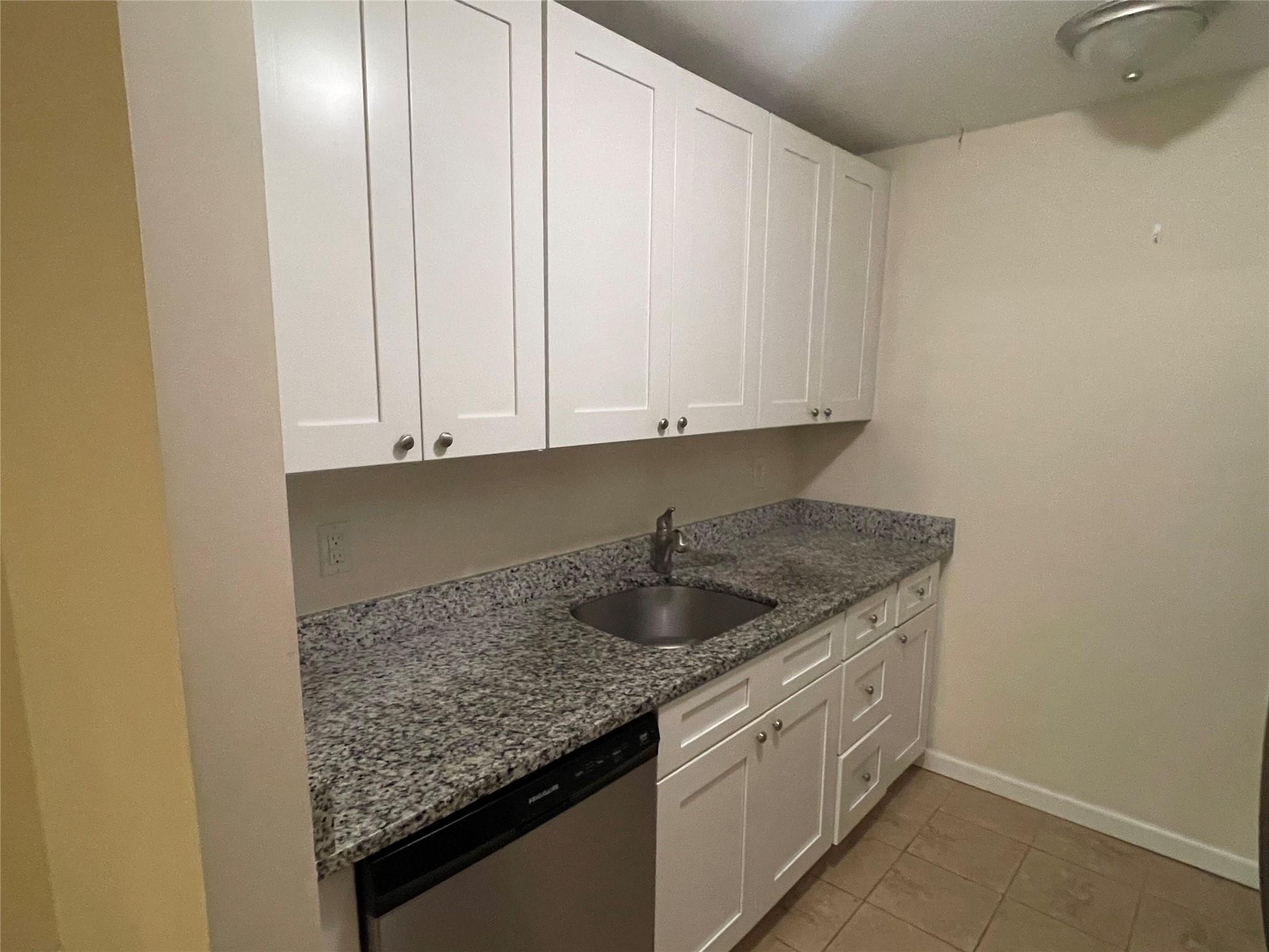 1001 McIntosh Place 10A