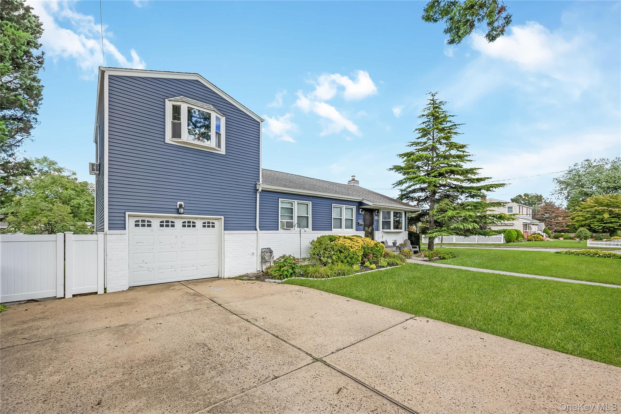 108 Woods Avenue - Photo 2