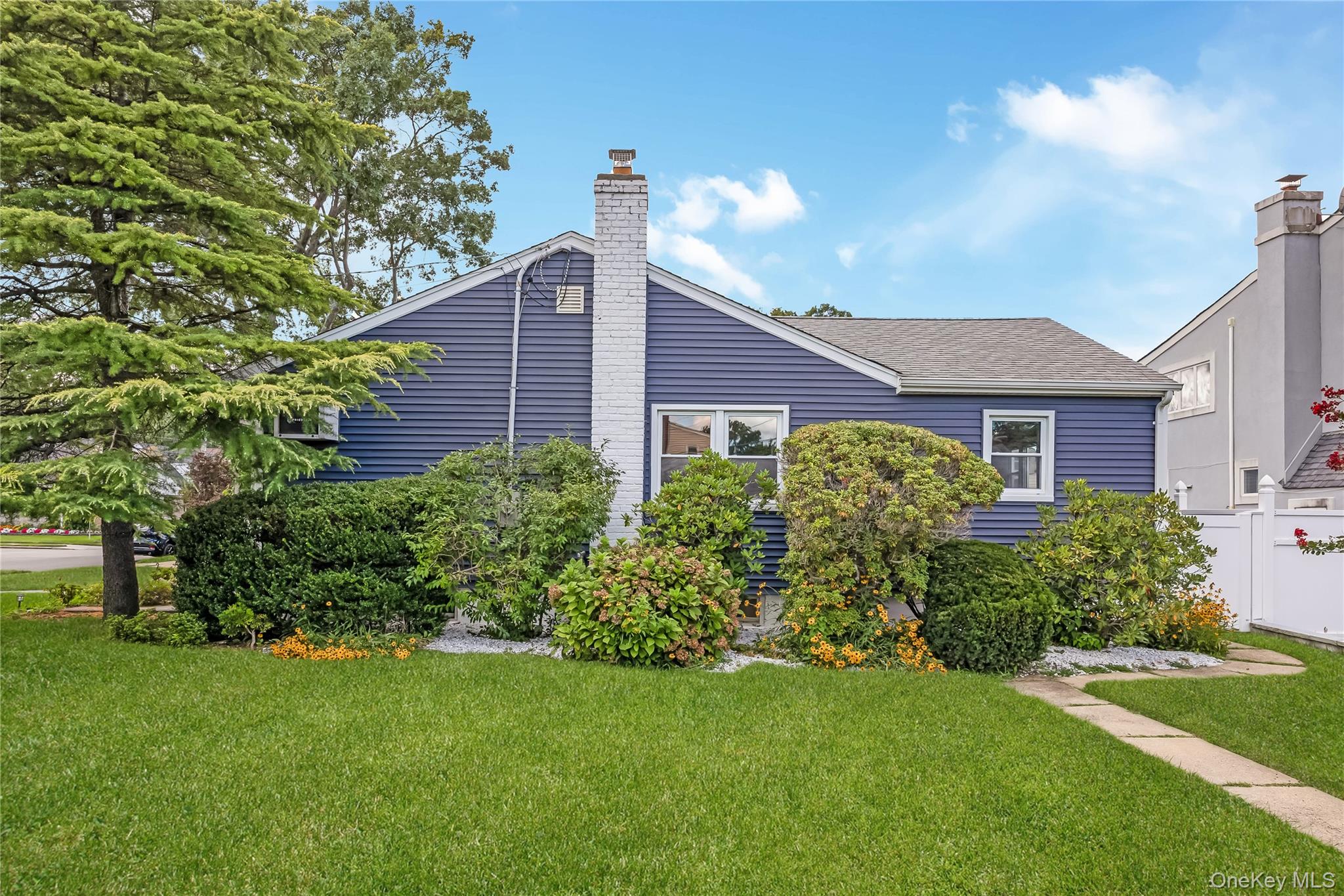 108 Woods Avenue - Photo 4