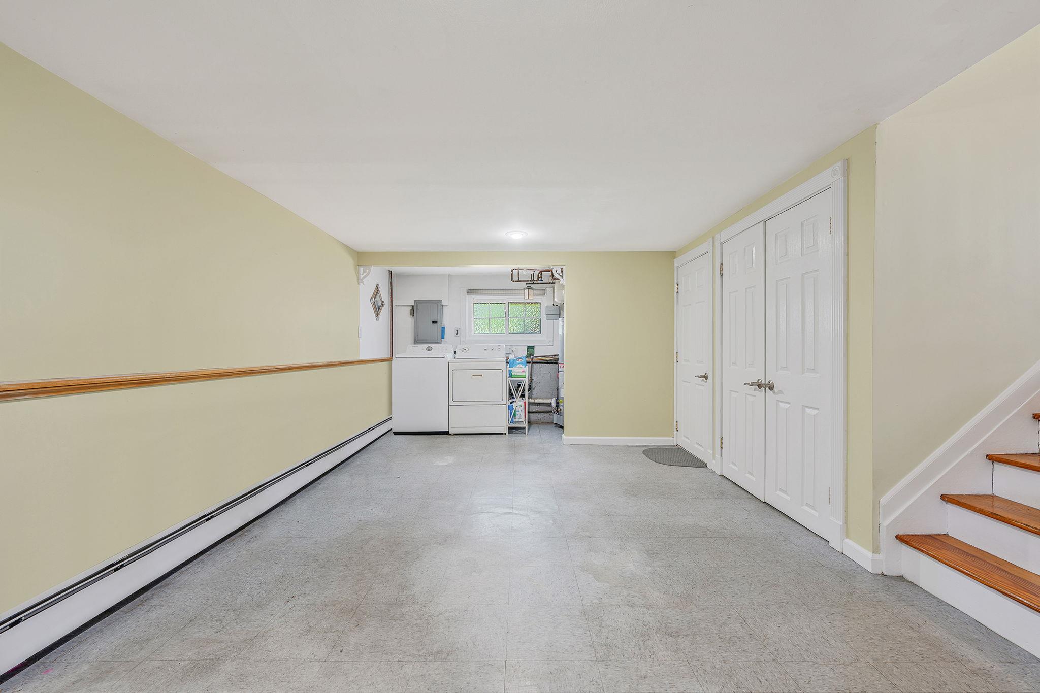 982 Union Boulevard, Bay Shore, New York image 6