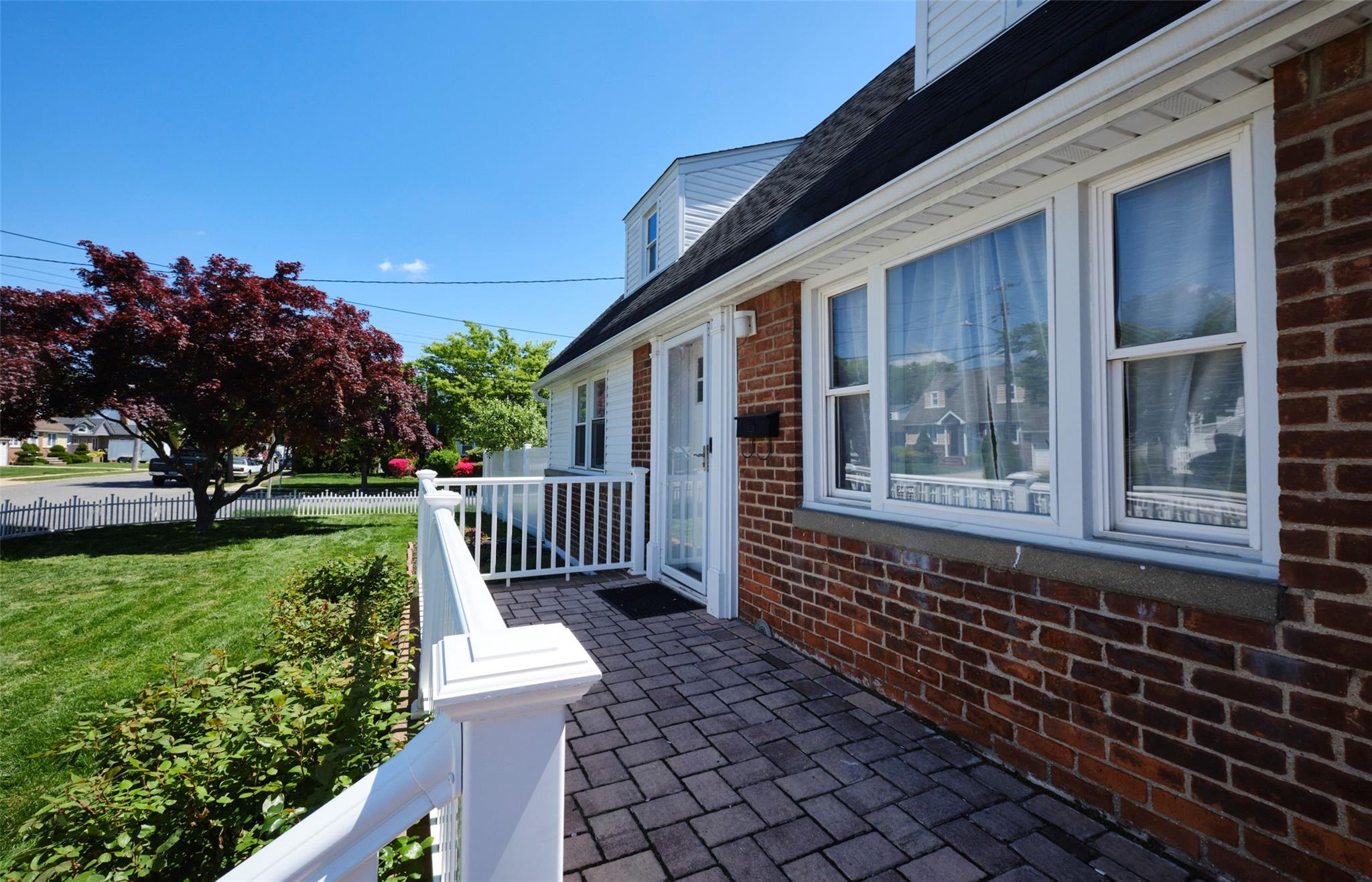 199 Guildford Court, West Hempstead, New York image 4
