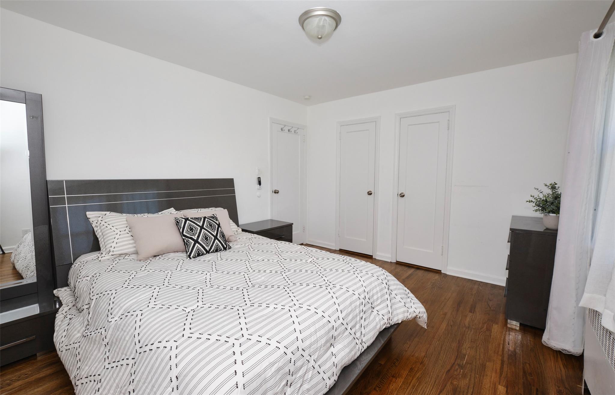 199 Guildford Court, West Hempstead, New York image 17