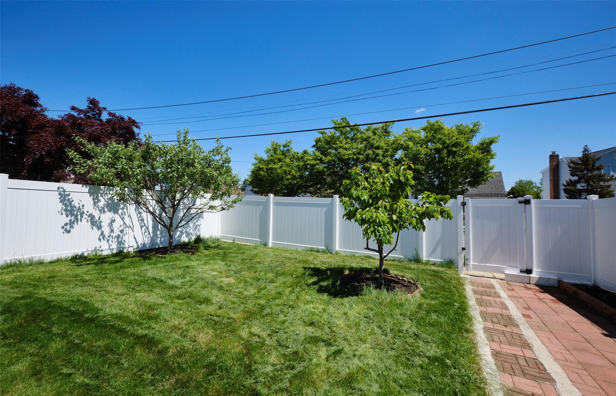 199 Guildford Court, West Hempstead, New York image 28