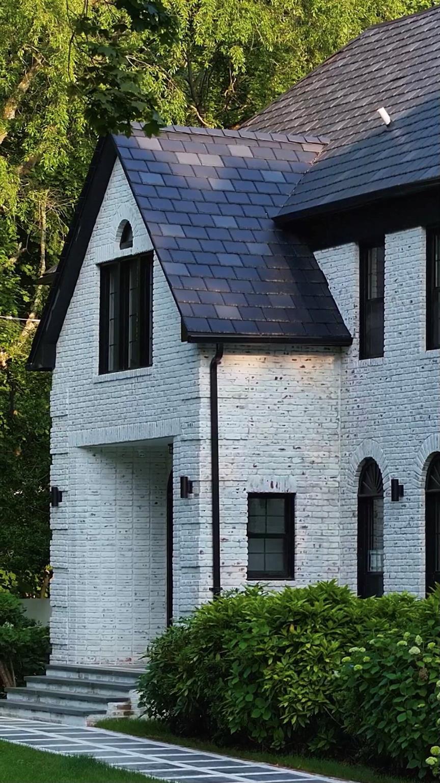 33 High Farms Road