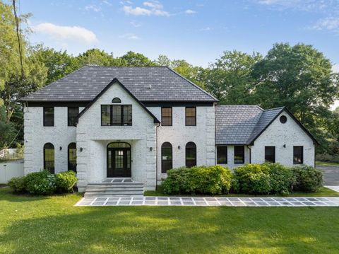 33 High Farms Road Old Brookville NY 11545