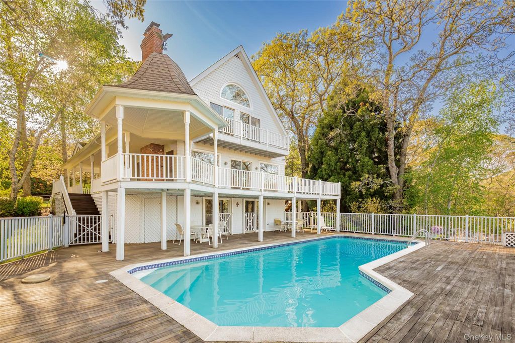 Photo of 4 Irene Lane, Shelter Island, NY 11964 (MLS # 1003398)