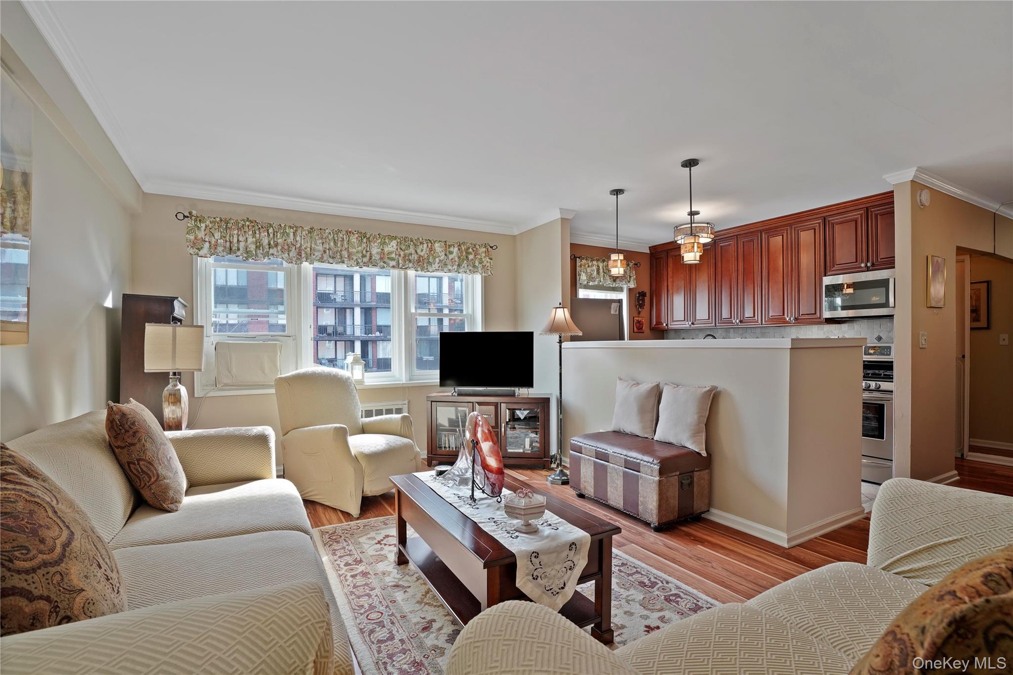 30 E Hartsdale Avenue #3K