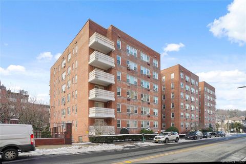 30 E Hartsdale Avenue #3K Hartsdale NY 10530