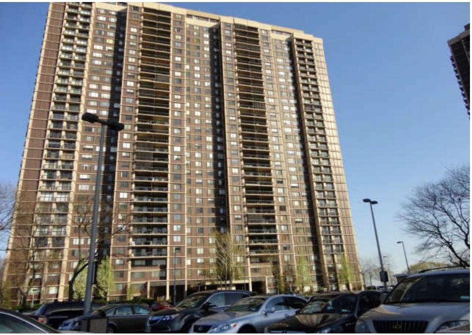 Grand Central Parkway Pkwy 24L, Floral Park, Queens, NY - 2 Bedrooms  
3 Bathrooms - 