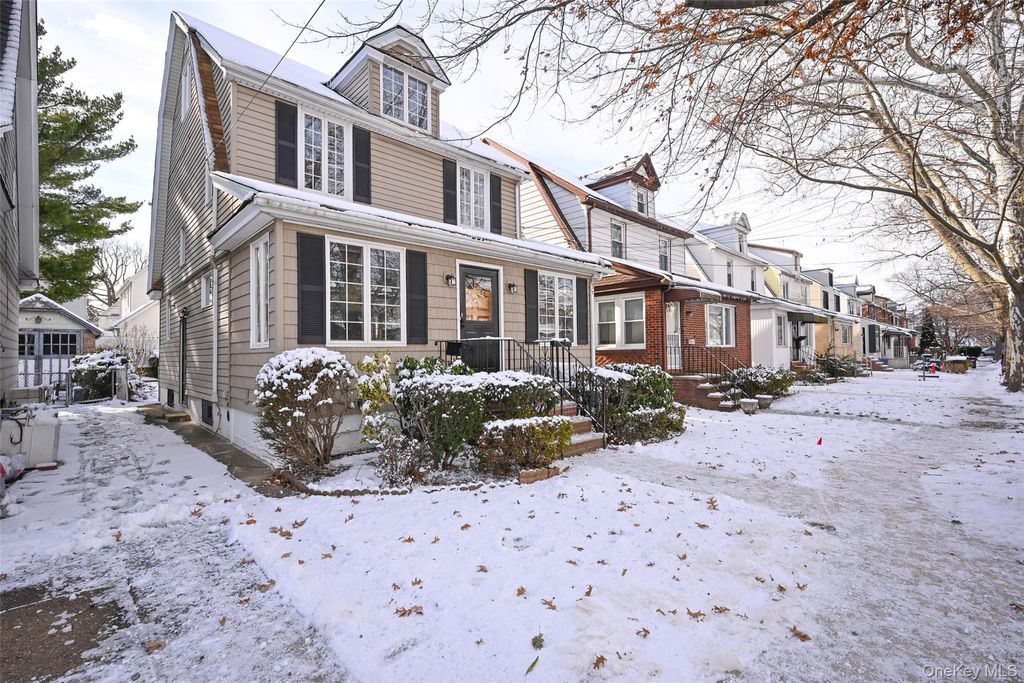 Photo of 7136 Loubet Street, Forest Hills, NY 11375 (MLS # 932882)