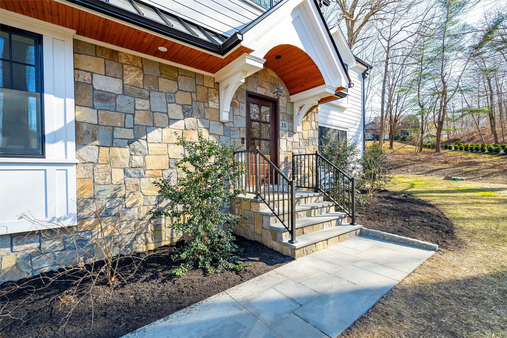 15 Diane Court, Katonah, New York image 4