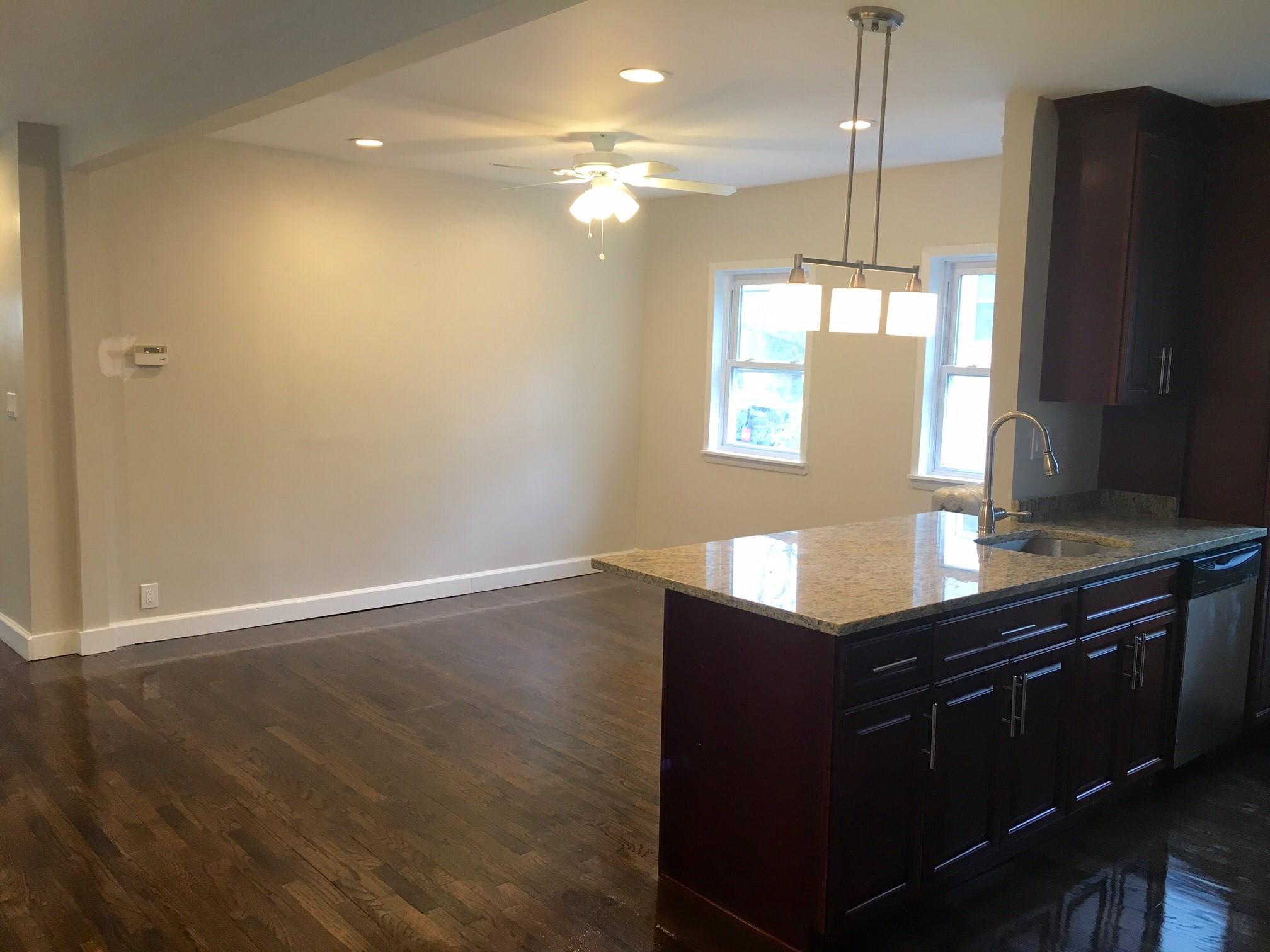 Long Beach, New York 11561, United States, 3 Bedrooms Bedrooms, ,2 BathroomsBathrooms,Residential,Active,106386