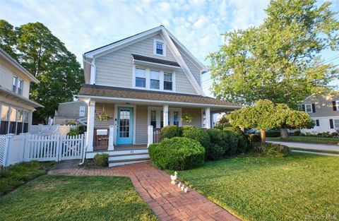 Photo of 80 Oak Street, Lynbrook, NY 11563 (MLS # 903754)