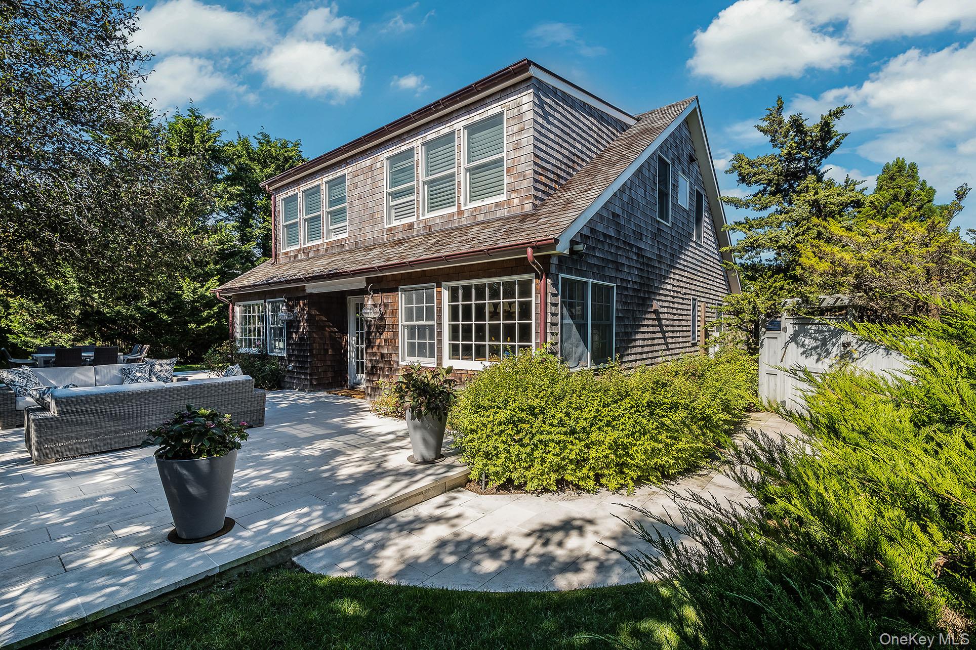 74 Hampton Lane