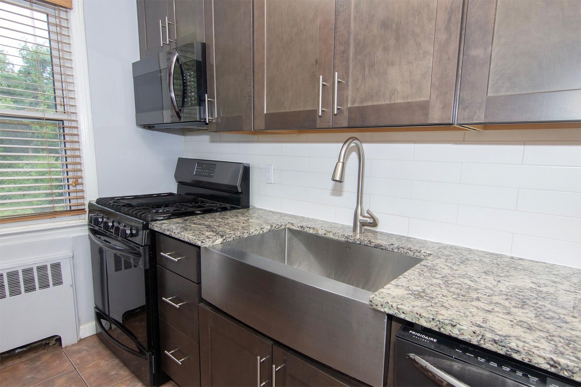 251-10 71 Road Rd #30A, Bellerose, New York image 3