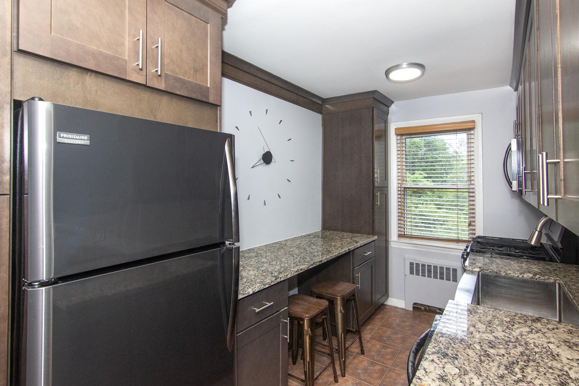 251-10 71 Road Rd #30A, Bellerose, New York image 2