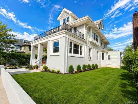 Multifamily For Rent - 121 W Chester Street #2<br/> Nassau County, Long Beach, NY 11561
