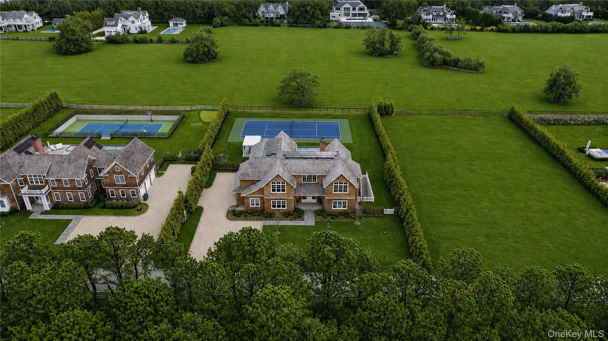 460 Edge Of Woods Road