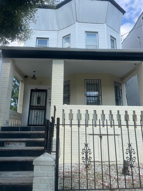 37-13 104th Street Corona NY 11368