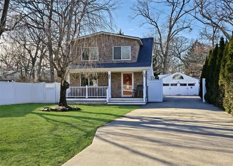 Photo of 58 N Evergreen Drive, Selden, NY 11784 (MLS # 951676)