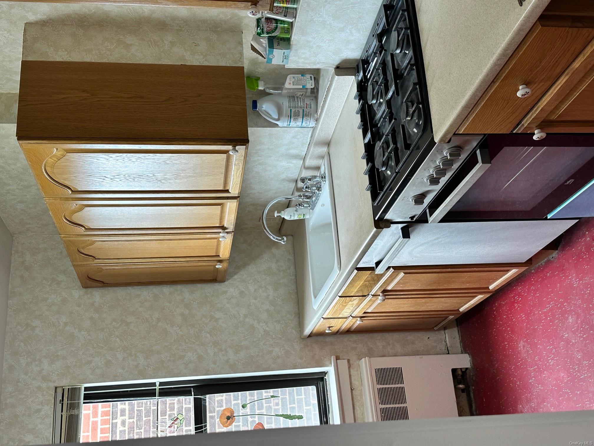 52-21 65th Place #6P, Maspeth, New York image 5